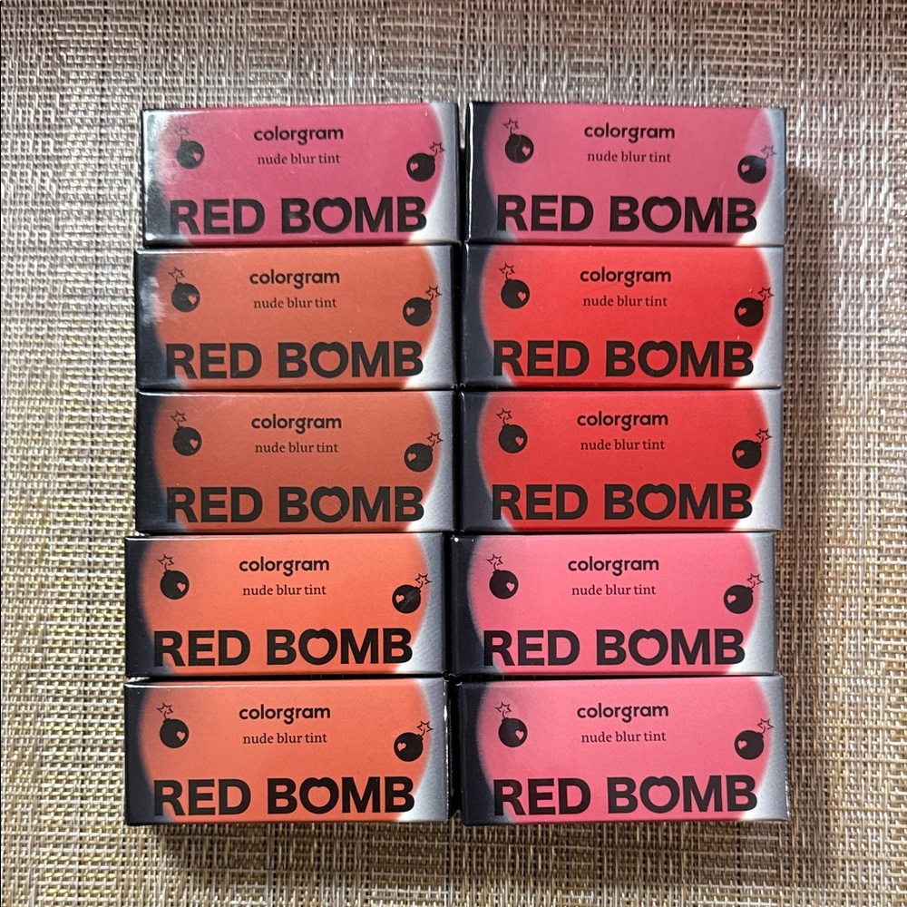 Colorgram Red Bomb Nude Blur Tint